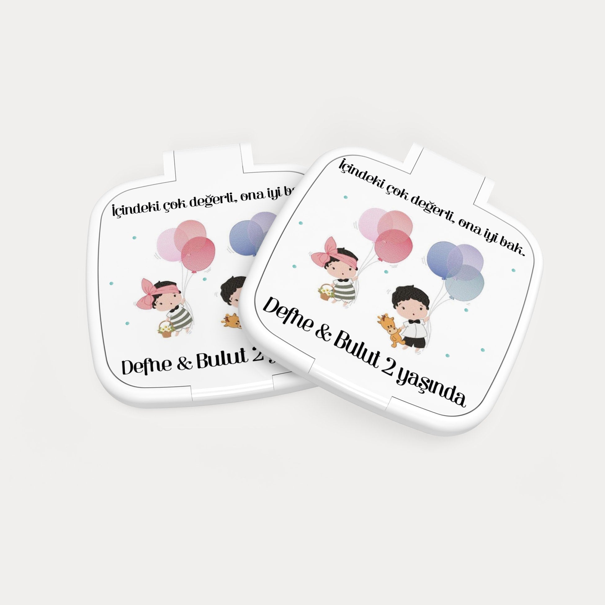 İkiz Bebekler Temalı Kare Ayna