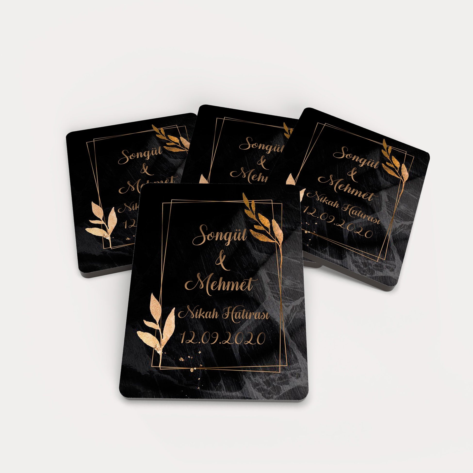 Siyah Gold Çiçekli Ahşap Magnet