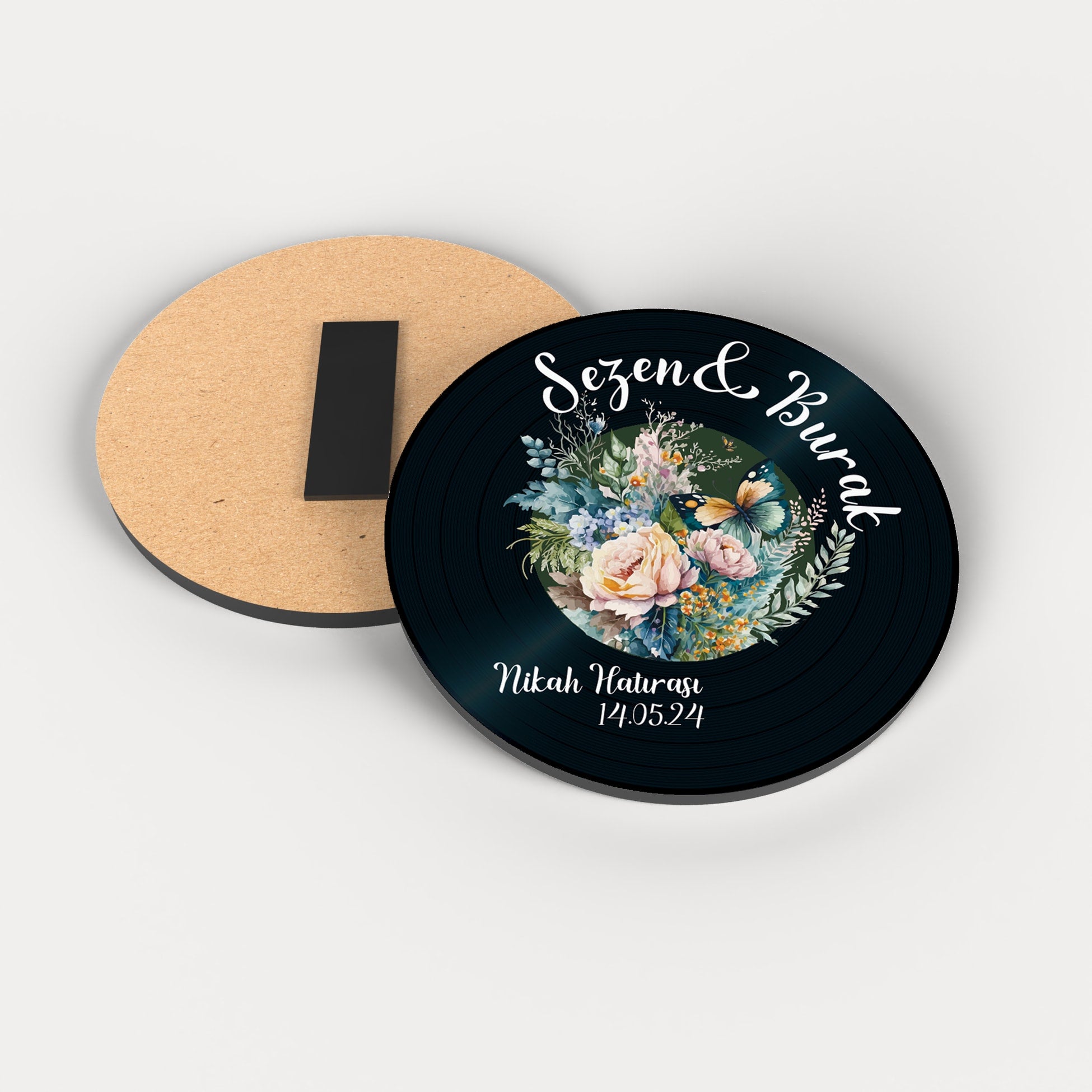 Kelebekli Plak Desenli Yuvarlak Ahşap Magnet