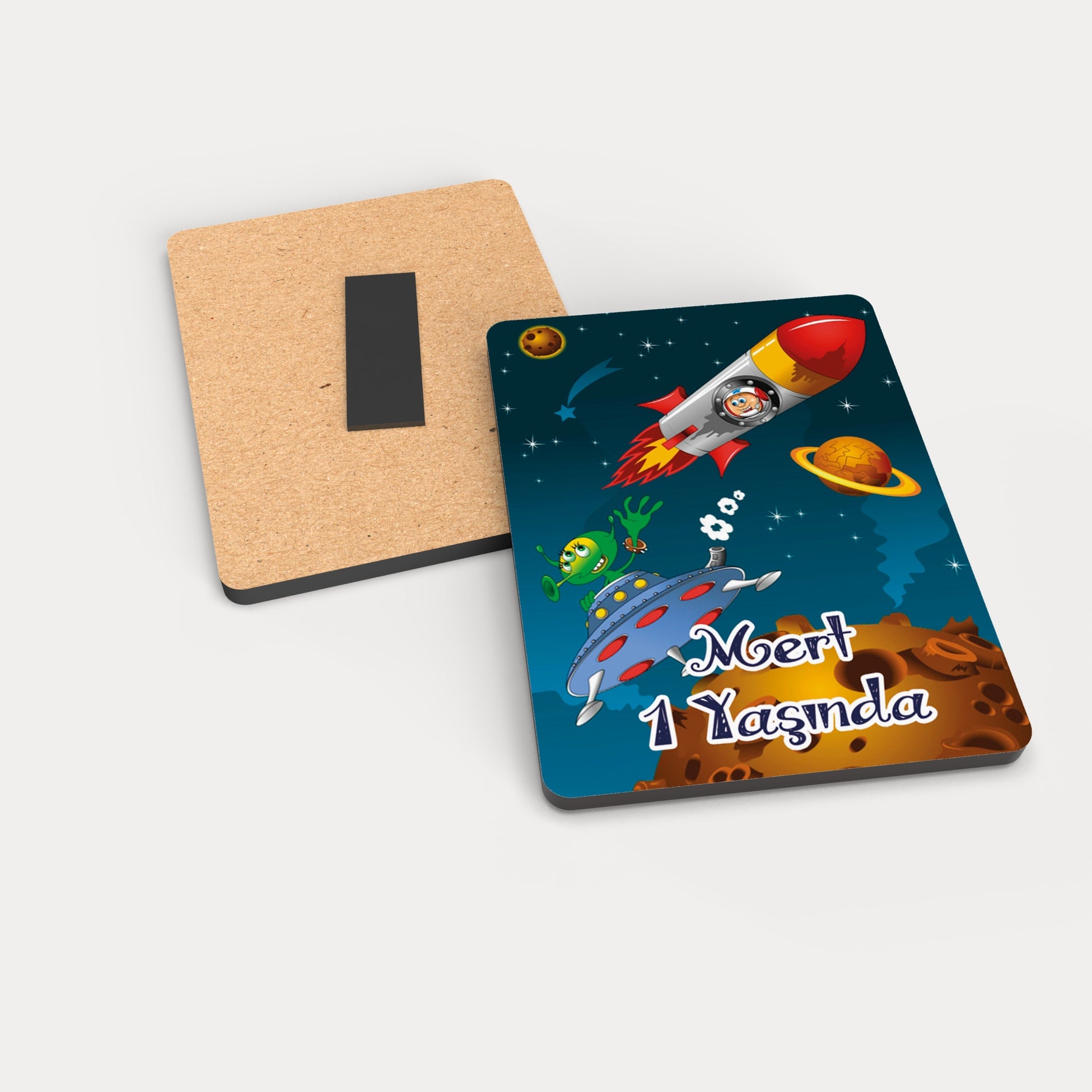 Uzay Temalı Ahşap Magnet