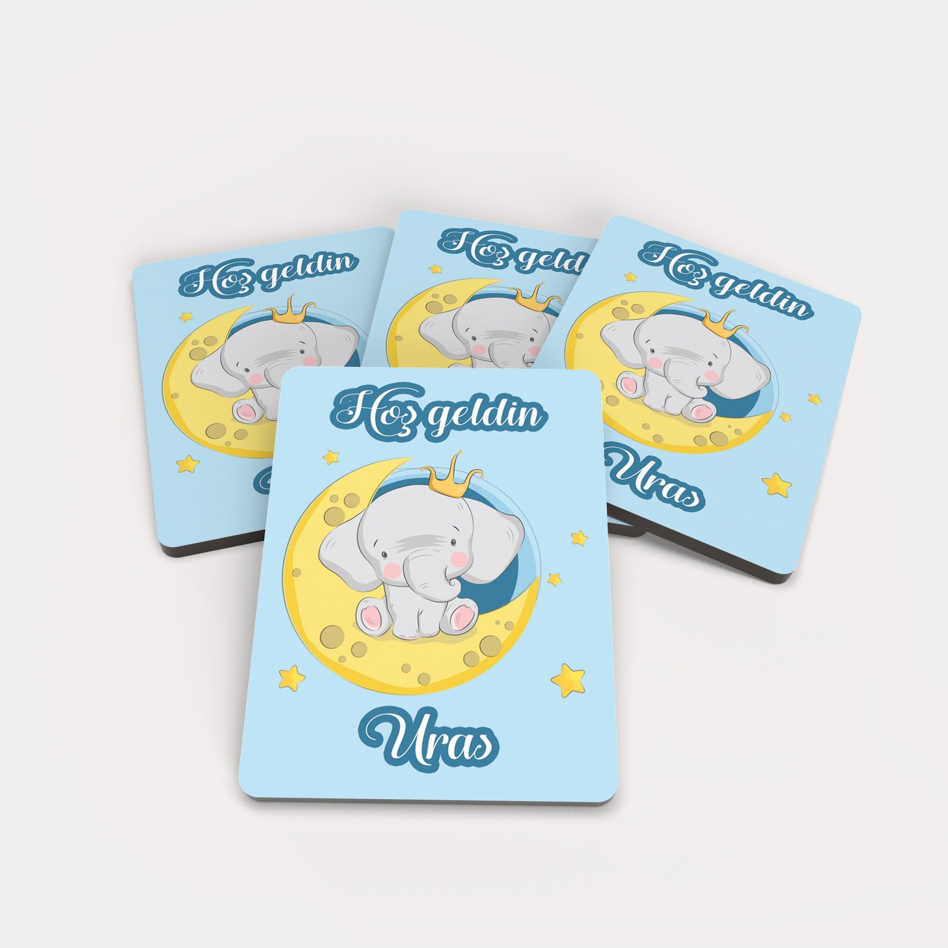 Ay Üzerinde Fil Desenli Ahşap Magnet