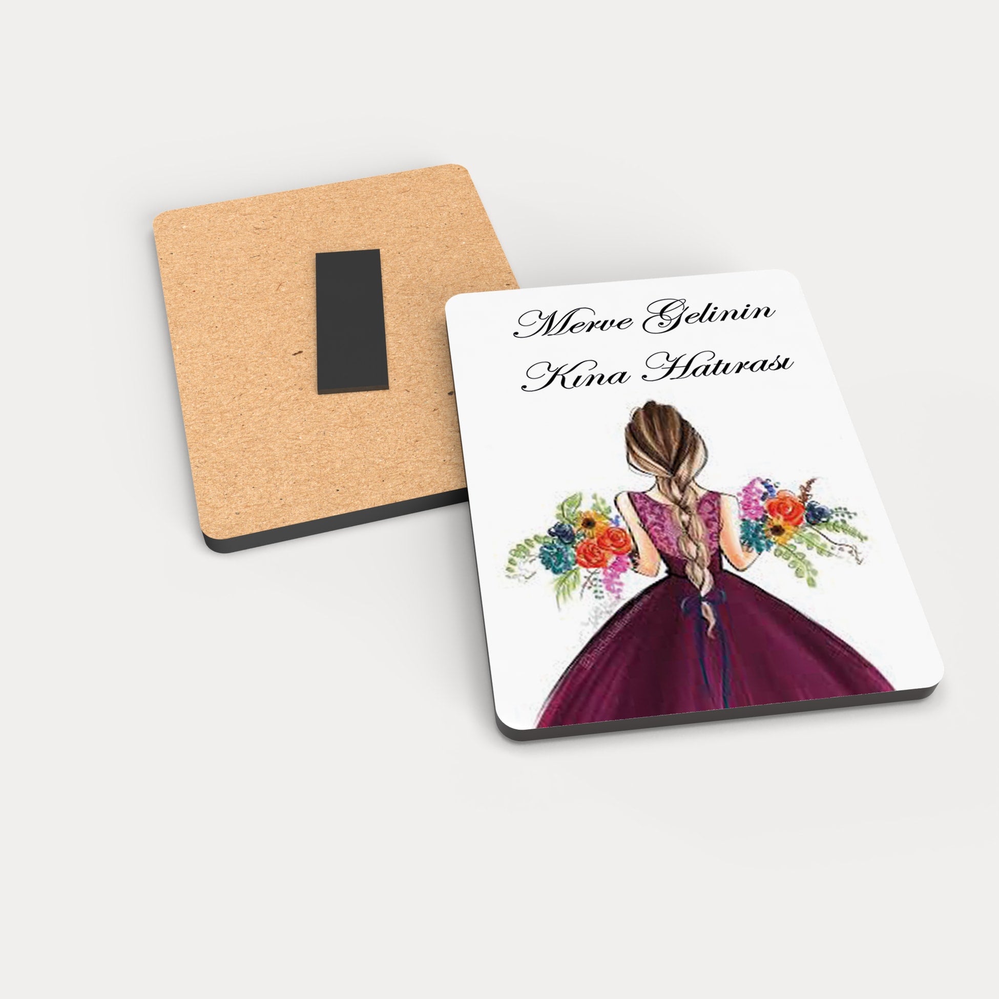 Mor Elbiseli Kına Kızı Desenli Ahşap Magnet