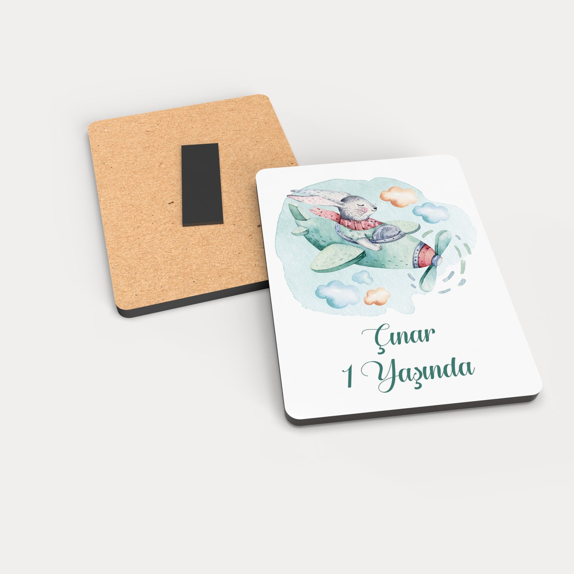 Uçakta Tavşan Desenli Ahşap Magnet
