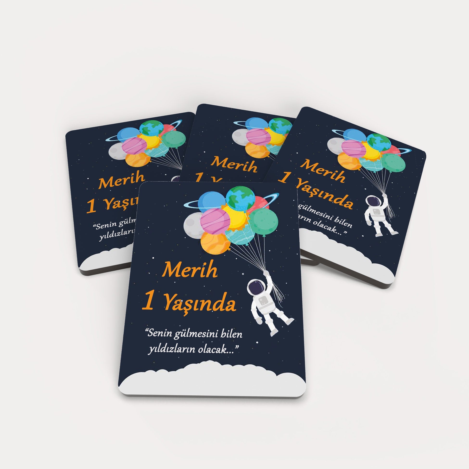 Astronot Temalı Ahşap Magnet